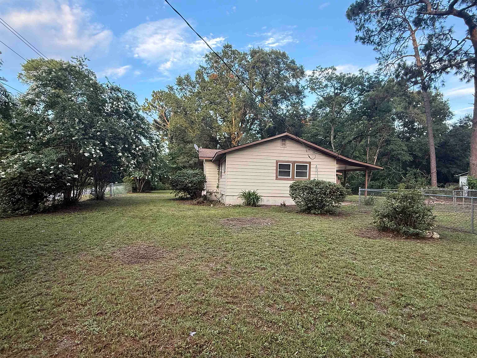 2 bed, 1000 sqft, $1,275 — Photo 2