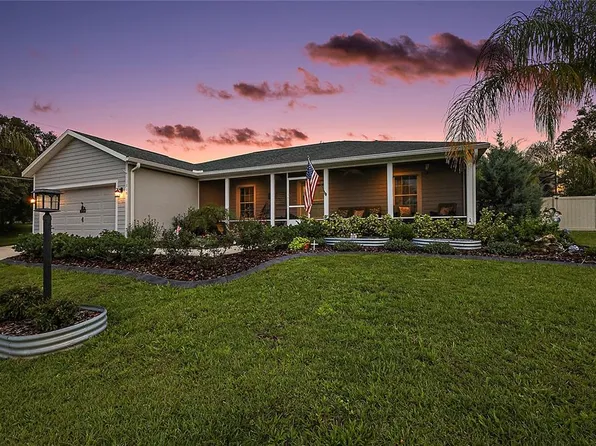 318 Stone Castle Loop, Lady Lake, FL 32159