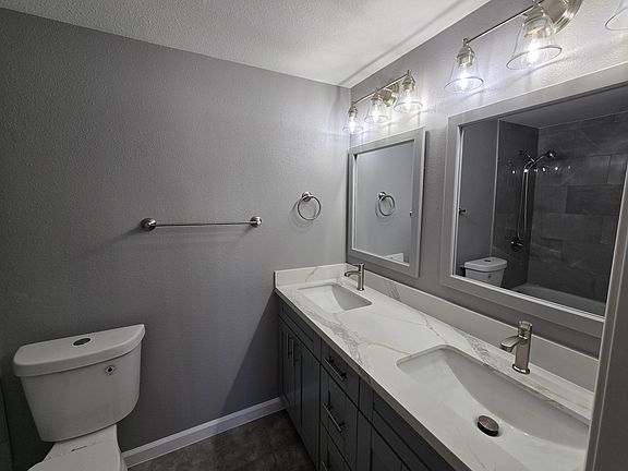 3rd image of 13344 La Venta Dr