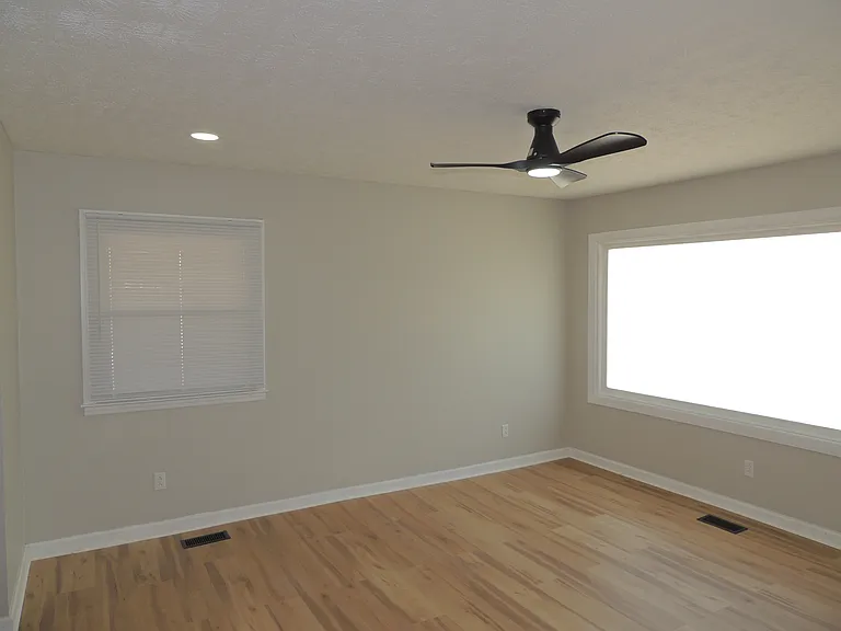 5200 Mawood Ave — Photo 4
