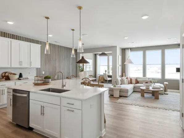 14924 Avondale Vw, Rosemount, MN 55068