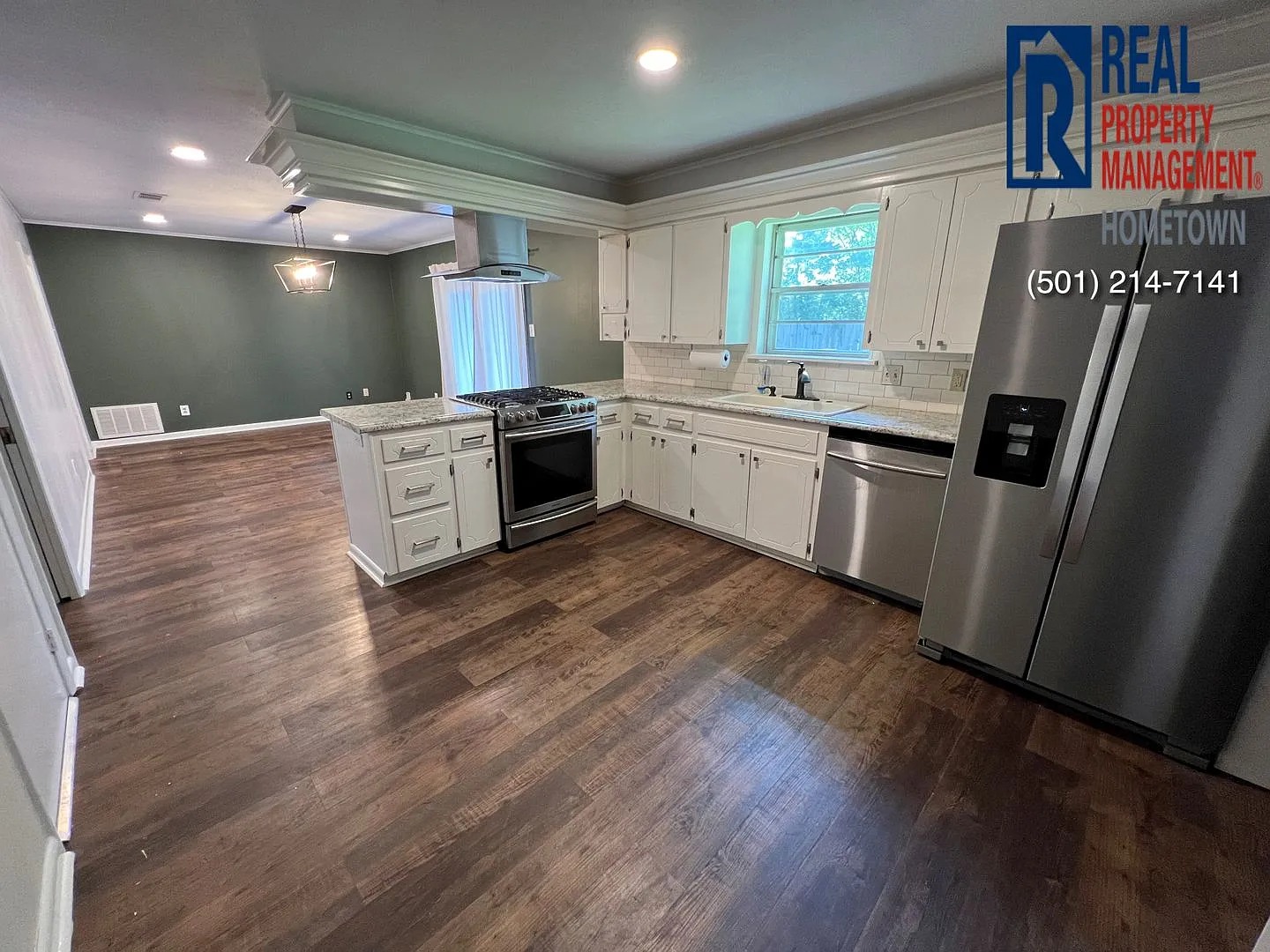 Beautiful 4-Bed 2-Bath Home in Little Rock! — Photo 3
