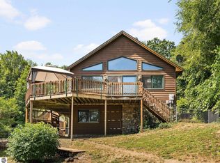 10151 E Carter Rd, Traverse City, MI 49684