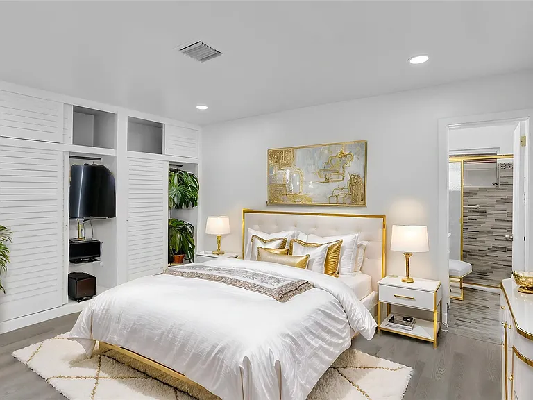 1013 SE 14th Ct — Photo 5