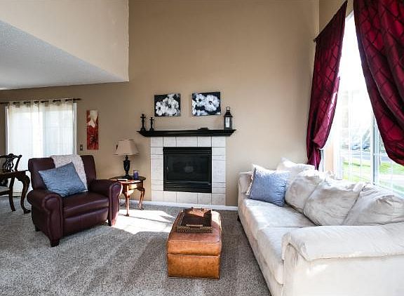 4th image of 1795 Riverwood Dr