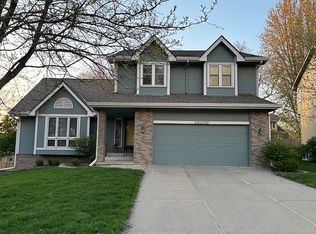 16198 Wakely Plz, Omaha, NE 68114