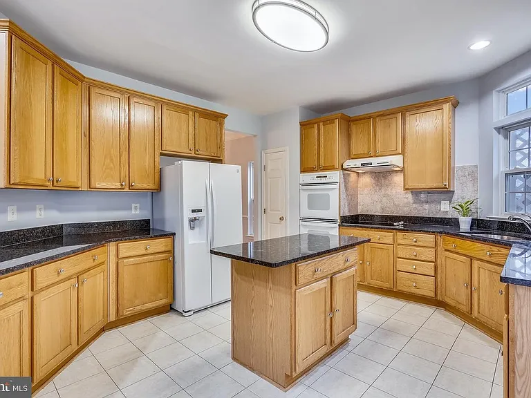 18930 Fountain Hills Dr — Photo 16