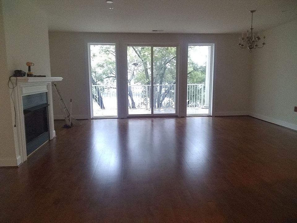 1st image of 955 Bolling Ave Unit 305