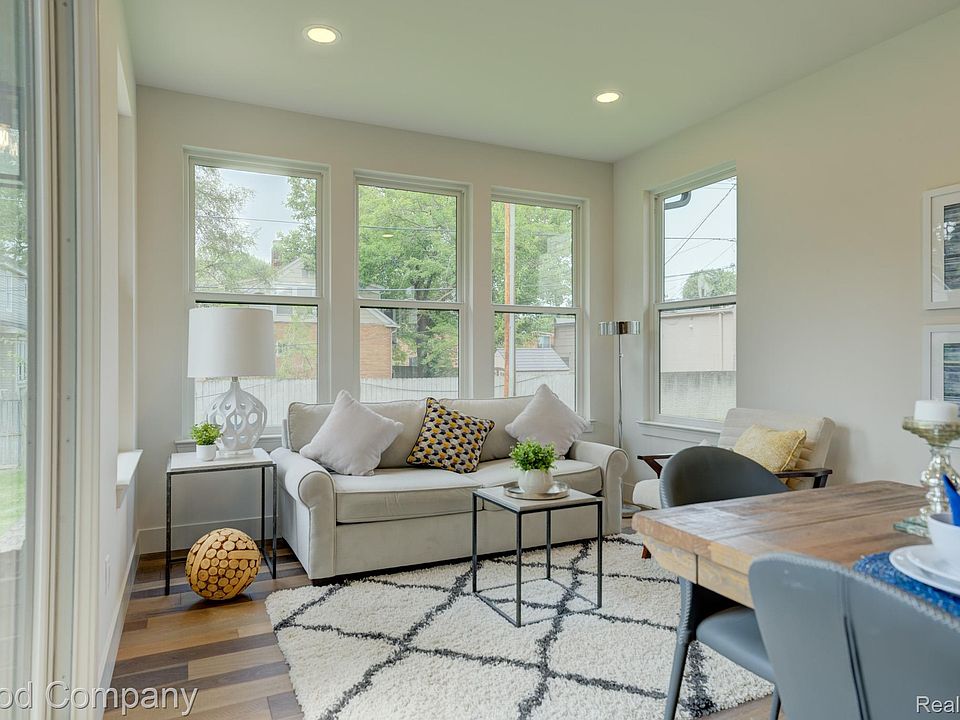 812 Irving Ave, photo 23