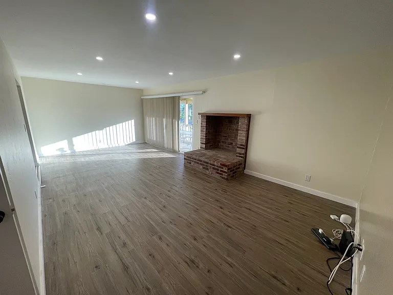 740 Tanner Dr — Photo 3