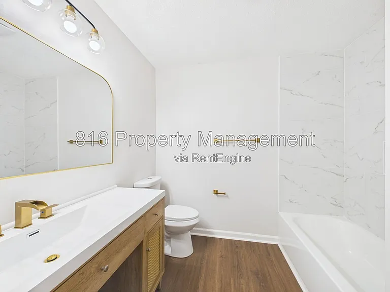 7030 Ewing Ave #7030 — Photo 16