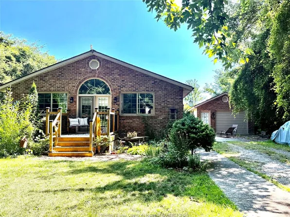 22 Patsy Ln, Pelee, ON N0R 1M0