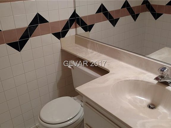 5th image of 1750 La Cruz Dr