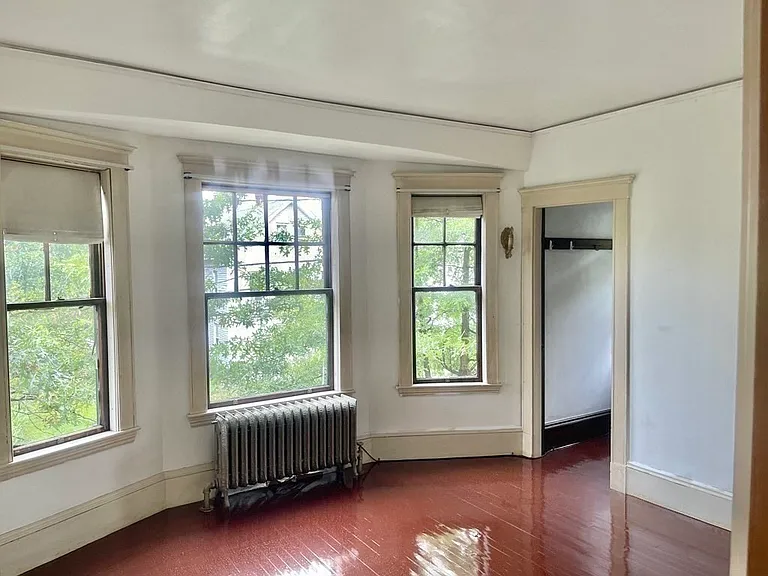 47 Pleasant St — Photo 19