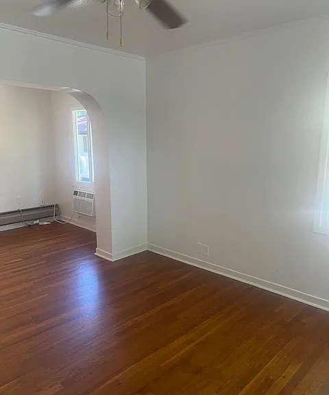 818 17th St #2 — Photo 3