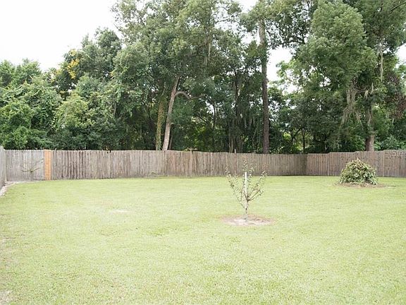 4th image of 714 E Lisa Ln