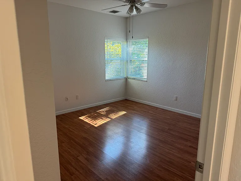 317 Lanternback Island Dr — Photo 32