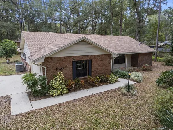 1637 Red Mangrove Dr, Deland, FL 32724