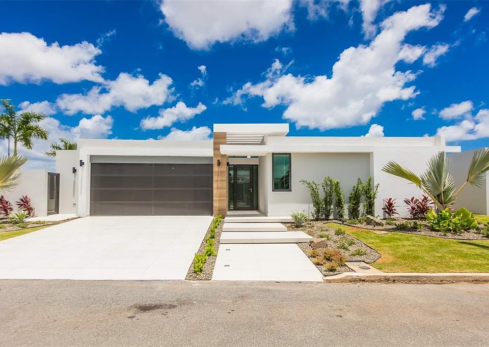 1st image of Residences At Rio Calle Ebro Cor #69
