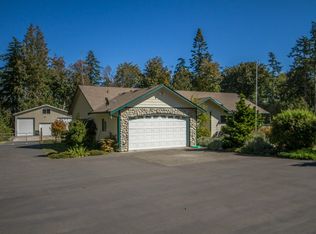 388 W Dry Lake Rd, Camano Island, WA 98282