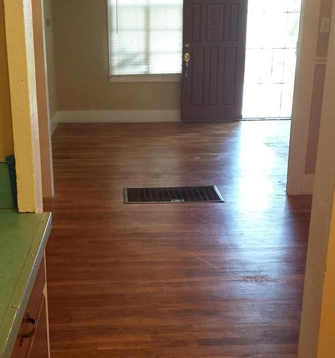 Finished hardwood floor