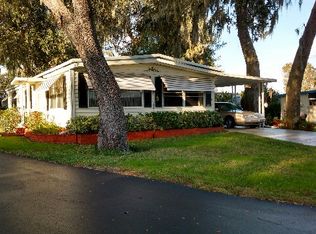 49 Harbor Oaks Dr, Fruitland Park, FL 34731