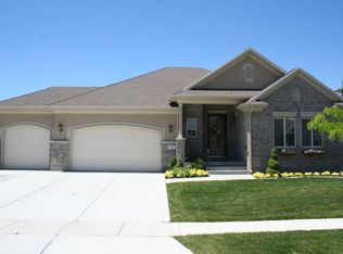 1754 S Mountain View Blvd, Woods Cross, UT 84087