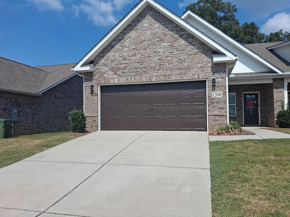 12040 Meadow Place Ln