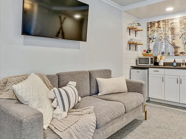2105 Prospector Ave #208 — Photo 16