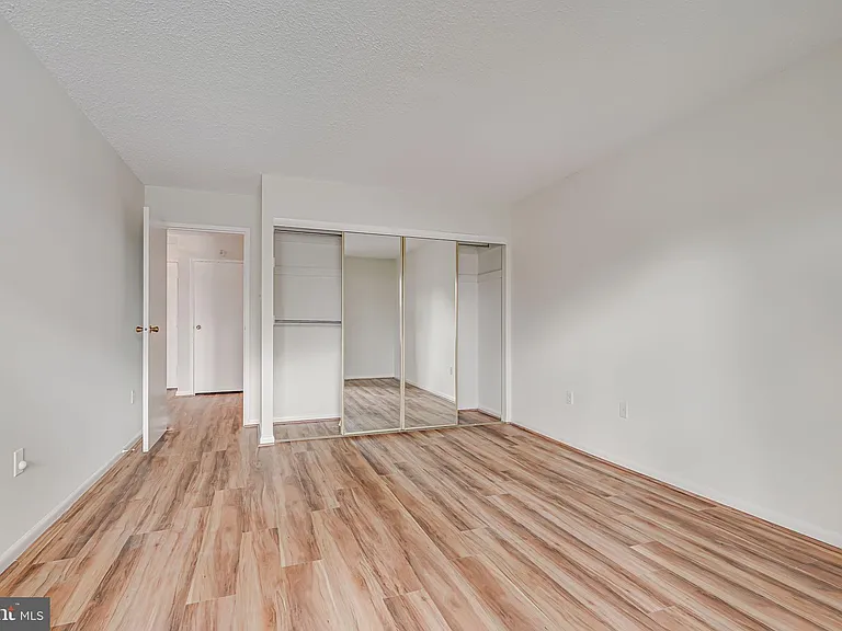 200 N Pickett St #214 — Photo 16