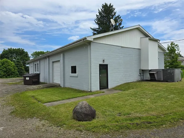 21 North St, Cambridge Springs, PA 16403