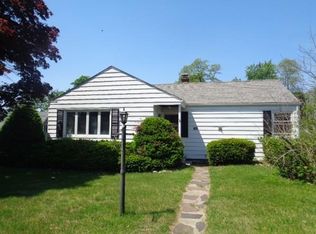 144 Beauchamp Ter, Chicopee, MA 01020