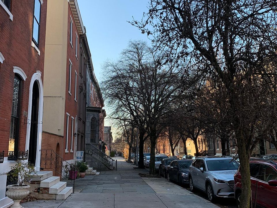 another street view, street parking