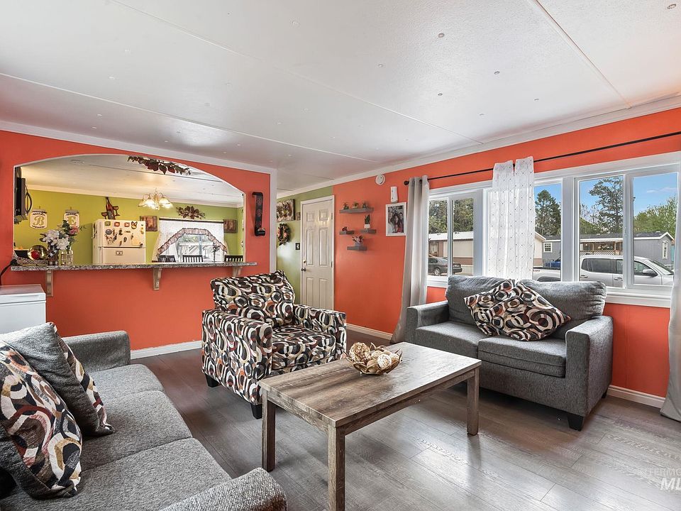 1220 N 4th St TRAILER 10, Parma, ID 83660 MLS 98889664 Zillow