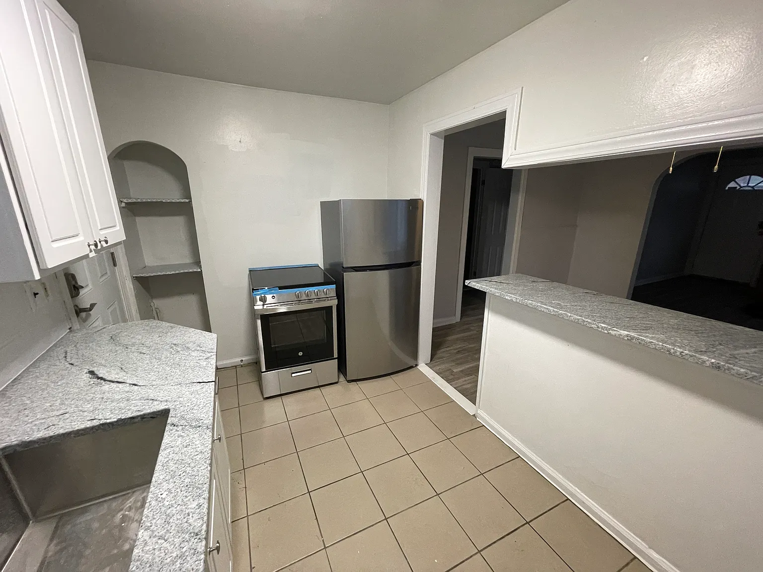 2 bed, 760 sqft, $1,200 — Photo 4