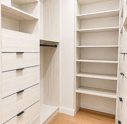 4th image of 145 E 15th St APT 2T