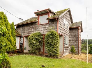 50 SE Cook Ave, Depoe Bay, OR 97341