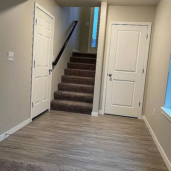 1160 Mary Ln — Photo 12
