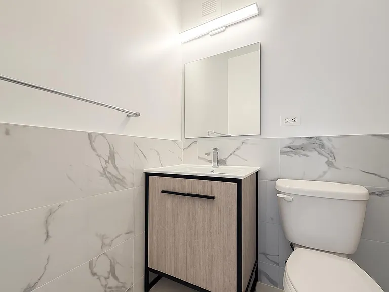 1735 York Ave #11G — Photo 6