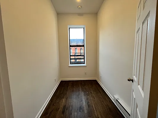 Rented by Compass | media 23