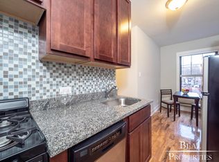 2900 North Mildred Avenue, Chicago, IL 60657