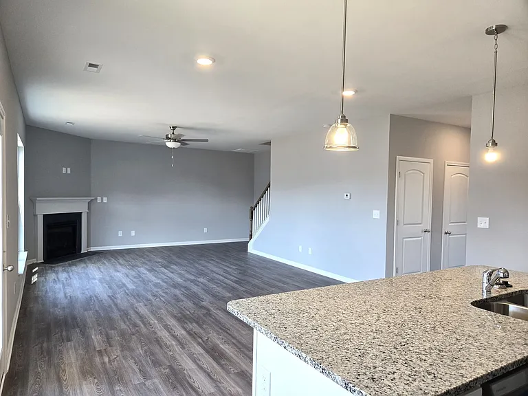 1261 Marlena Ln — Photo 14