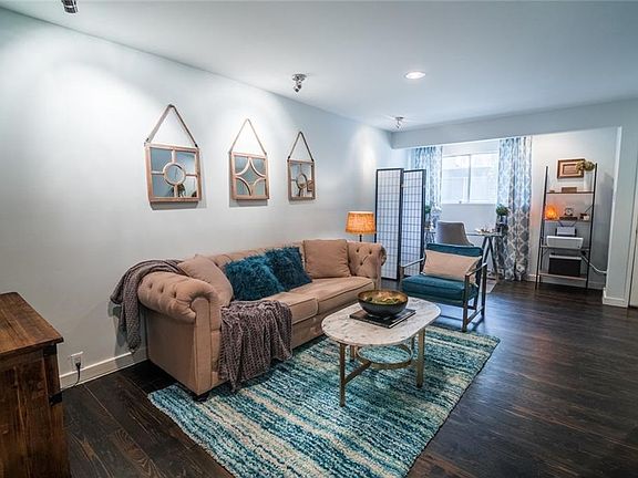 5th image of 4241 Buena Vista St APT 19