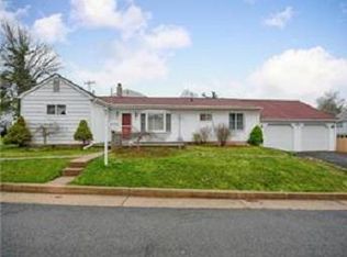 2722 Columbia Ave, Willow Grove, PA 19090