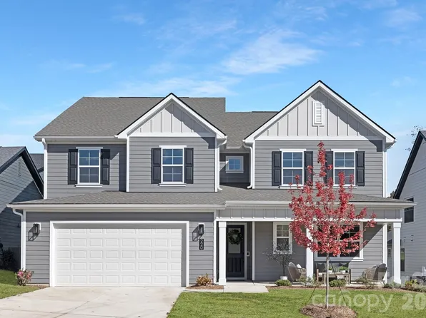 220 Windy Dell Dr, Tega Cay, SC 29708