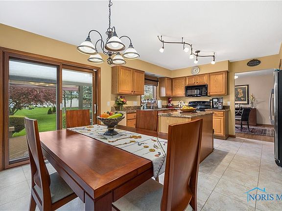 5th image of 2065 Lexington Dr