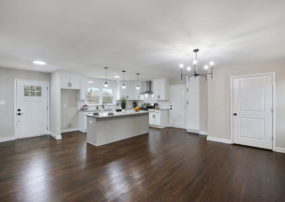 1st image of 2351 Beach Way SW