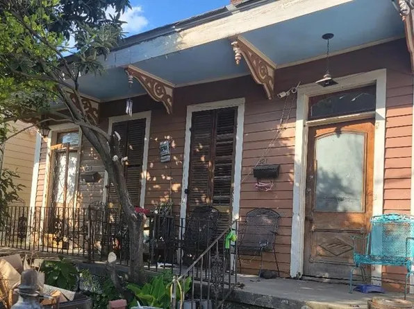 821-23 4th St, New Orleans, LA 70130