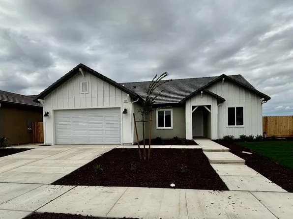 3025 22nd Ave, Kingsburg, CA 93631