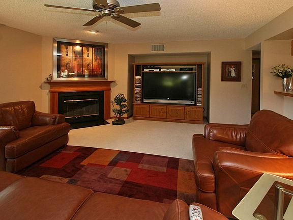 5th image of 6926 Oakmore Ln